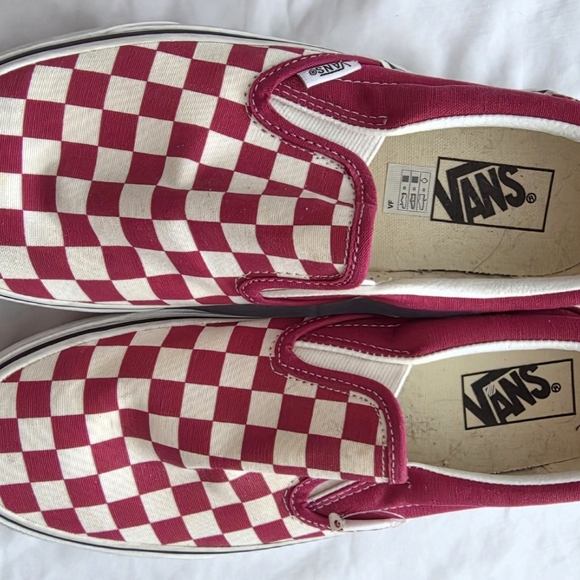 Vans Mens Checkerboard Slip-On Shoes - Red and White - Picture 3 of 6